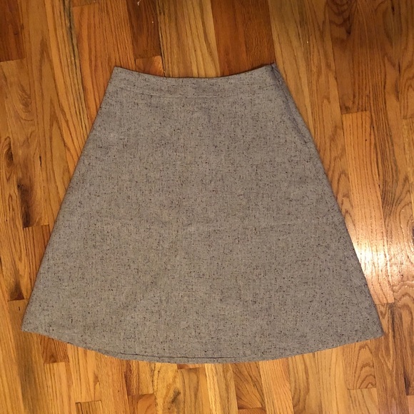 SOLD The Limited Gray and Red A-Line Skirt - Picture 2 of 6